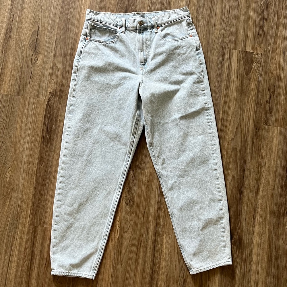 Light wash barrel Jean high rise denim
